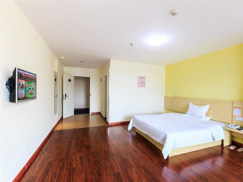 7 Days Inn Yangjiang Xinyue International Studio Exterior foto